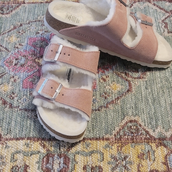 Birkenstock Arizona Shearling Lined Sandal - Picture 7 of 9